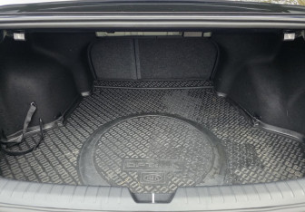 Подержанный автомобиль Kia Optima Sedan 2019 года (15 фото)