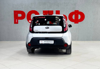 Подержанный автомобиль Kia Soul 2014 года (6 фото)