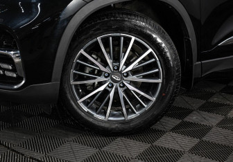 Подержанный автомобиль Chery Tiggo 8 2023 года (6 фото)