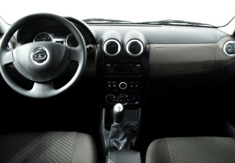 Подержанный автомобиль LADA (ВАЗ) Largus Wagon 2019 года (9 фото)