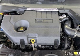 Подержанный автомобиль Land Rover Range Rover Evoque 2021 года (9 фото)