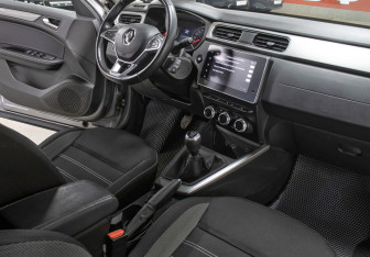 Подержанный автомобиль Renault Arkana 2020 года (11 фото)