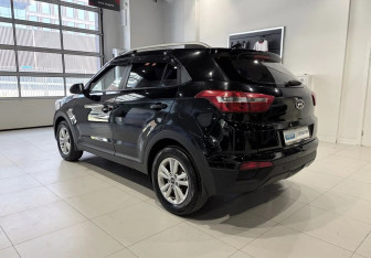 Подержанный автомобиль Hyundai Creta 2017 года (6 фото)