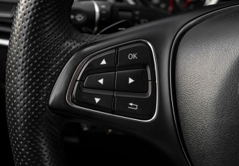 Подержанный автомобиль Mercedes-Benz GLE 2016 года (25 фото)