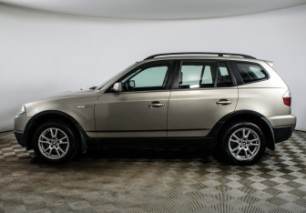 Подержанный автомобиль BMW X3 2007 года (8 фото)