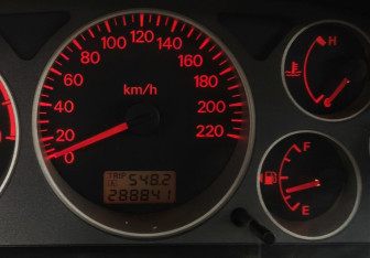 Подержанный автомобиль Mitsubishi Lancer Sedan 2006 года (14 фото)