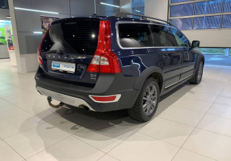 Подержанный автомобиль Volvo XC70 2012 года (4 фото)