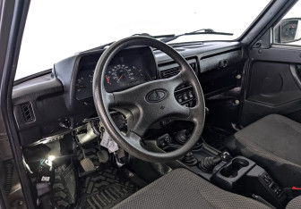 Подержанный автомобиль LADA (ВАЗ) 2121 (4x4) 2017 года (15 фото)