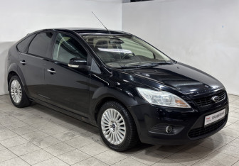 Подержанный автомобиль Ford Focus Hatchback 2010 года (3 фото)