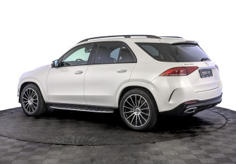 Подержанный автомобиль Mercedes-Benz GLE 2021 года (7 фото)