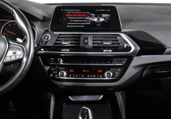 Подержанный автомобиль BMW X4 2019 года (14 фото)