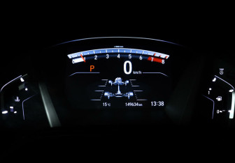 Подержанный автомобиль Honda CR-V 2017 года (13 фото)