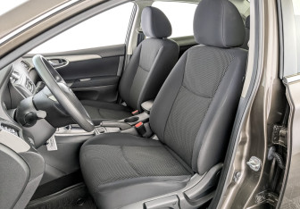 Подержанный автомобиль Nissan Sentra Sedan 2014 года (20 фото)