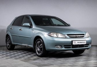 Подержанный автомобиль Chevrolet Lacetti Hatchback 2008 года (3 фото)