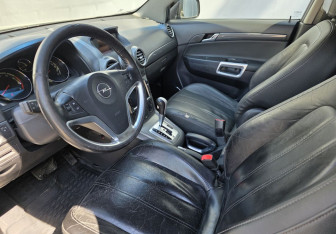 Подержанный автомобиль Opel Antara 2010 года (9 фото)