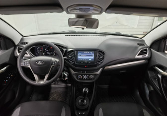 Подержанный автомобиль LADA (ВАЗ) Vesta Sedan 2017 года (11 фото)