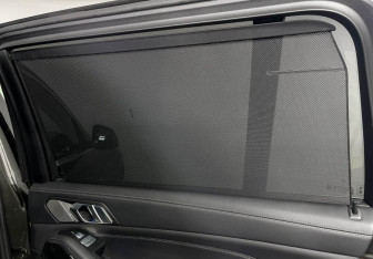 Подержанный автомобиль BMW X7 2021 года (32 фото)
