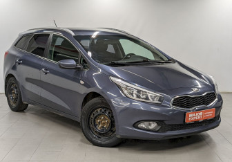 Подержанный автомобиль Kia Ceed Wagon 2013 года (3 фото)