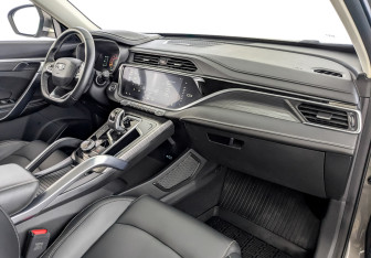 Подержанный автомобиль Geely Atlas Pro 2022 года (11 фото)