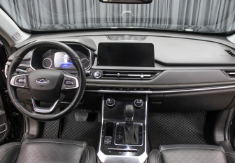 Подержанный автомобиль Chery Tiggo 8 2020 года (16 фото)