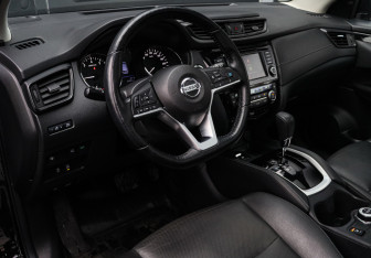 Подержанный автомобиль Nissan Qashqai 2021 года (13 фото)