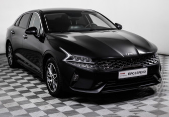 Подержанный автомобиль Kia K5 2020 года (3 фото)