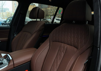 Новый BMW X7 2024 (19 фото)