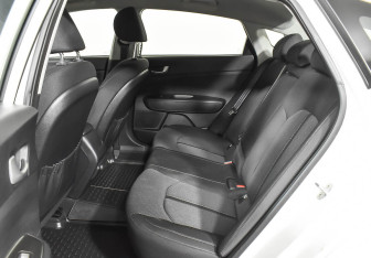 Подержанный автомобиль Kia Optima Sedan 2020 года (16 фото)