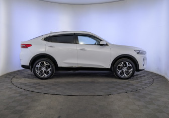 Подержанный автомобиль Haval F7x 2021 года (4 фото)