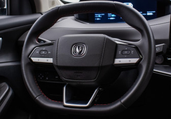 Подержанный автомобиль Changan CS55PLUS 2024 года (15 фото)