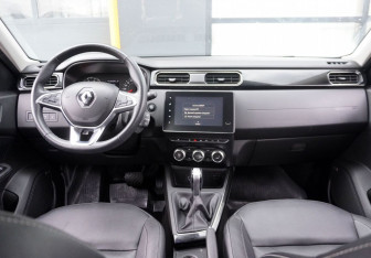 Подержанный автомобиль Renault Arkana 2019 года (14 фото)