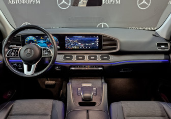 Подержанный автомобиль Mercedes-Benz GLE 2020 года (14 фото)