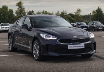 Подержанный автомобиль Kia Stinger 2019 года (3 фото)