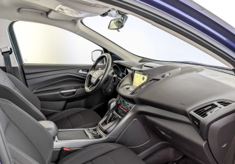 Подержанный автомобиль Ford Kuga 2018 года (11 фото)