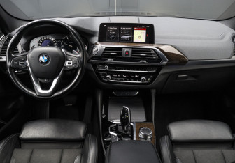 Подержанный автомобиль BMW X4 2019 года (10 фото)