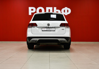 Подержанный автомобиль Volkswagen Teramont 2018 года (6 фото)