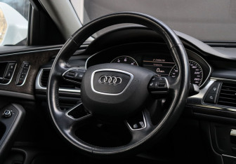 Подержанный автомобиль Audi A6 Sedan 2016 года (11 фото)