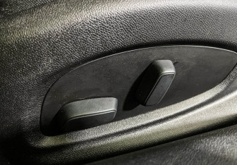 Подержанный автомобиль Chevrolet Camaro Coupe 2019 года (15 фото)