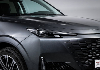 Подержанный автомобиль Changan UNI-K 2024 года (16 фото)