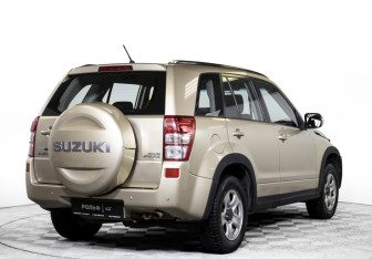 Подержанный автомобиль Suzuki Grand Vitara 2008 года (5 фото)