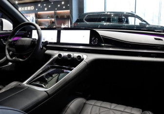 Новый Exeed RX 2025 (18 фото)