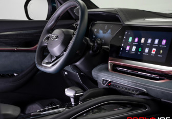 Подержанный автомобиль Geely Monjaro 2023 года (25 фото)