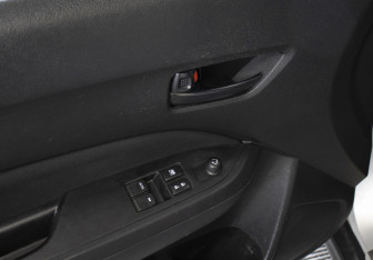 Подержанный автомобиль Suzuki Vitara 2016 года (15 фото)