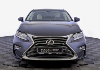 Подержанный автомобиль Lexus ES 2017 года (2 фото)