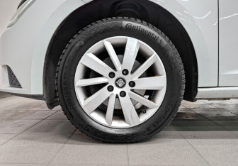 Подержанный автомобиль SEAT Leon Hatchback 2013 года (19 фото)