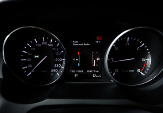 Подержанный автомобиль Land Rover Range Rover Evoque 2014 года (11 фото)