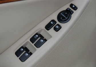 Подержанный автомобиль Hyundai ix55 2011 года (17 фото)