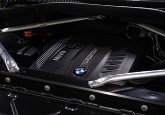 Подержанный автомобиль BMW X7 2019 года (32 фото)