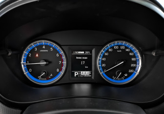 Подержанный автомобиль Suzuki SX4 Hatchback 2014 года (16 фото)