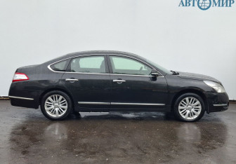 Подержанный автомобиль Nissan Teana 2013 года (4 фото)